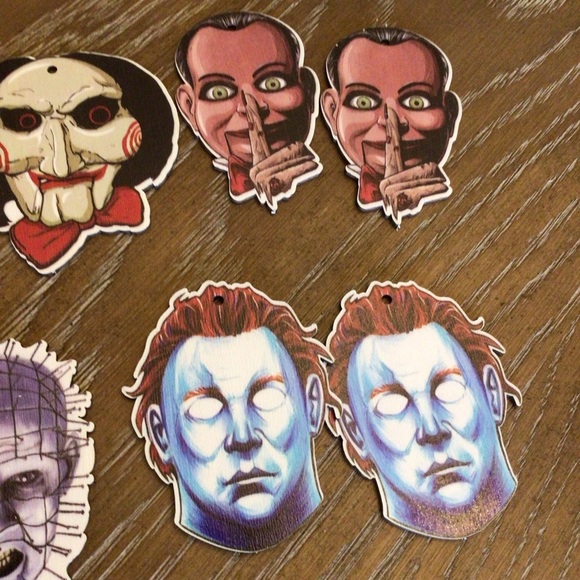 18pc Wooden Halloween Scary Movie Serial Killers Clown Scary Doll Tree Ornaments - Picture 3 of 12